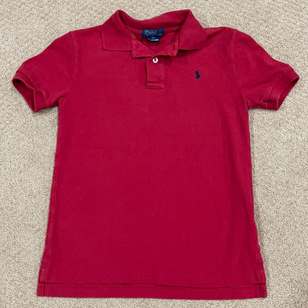 Polo, collared shirt